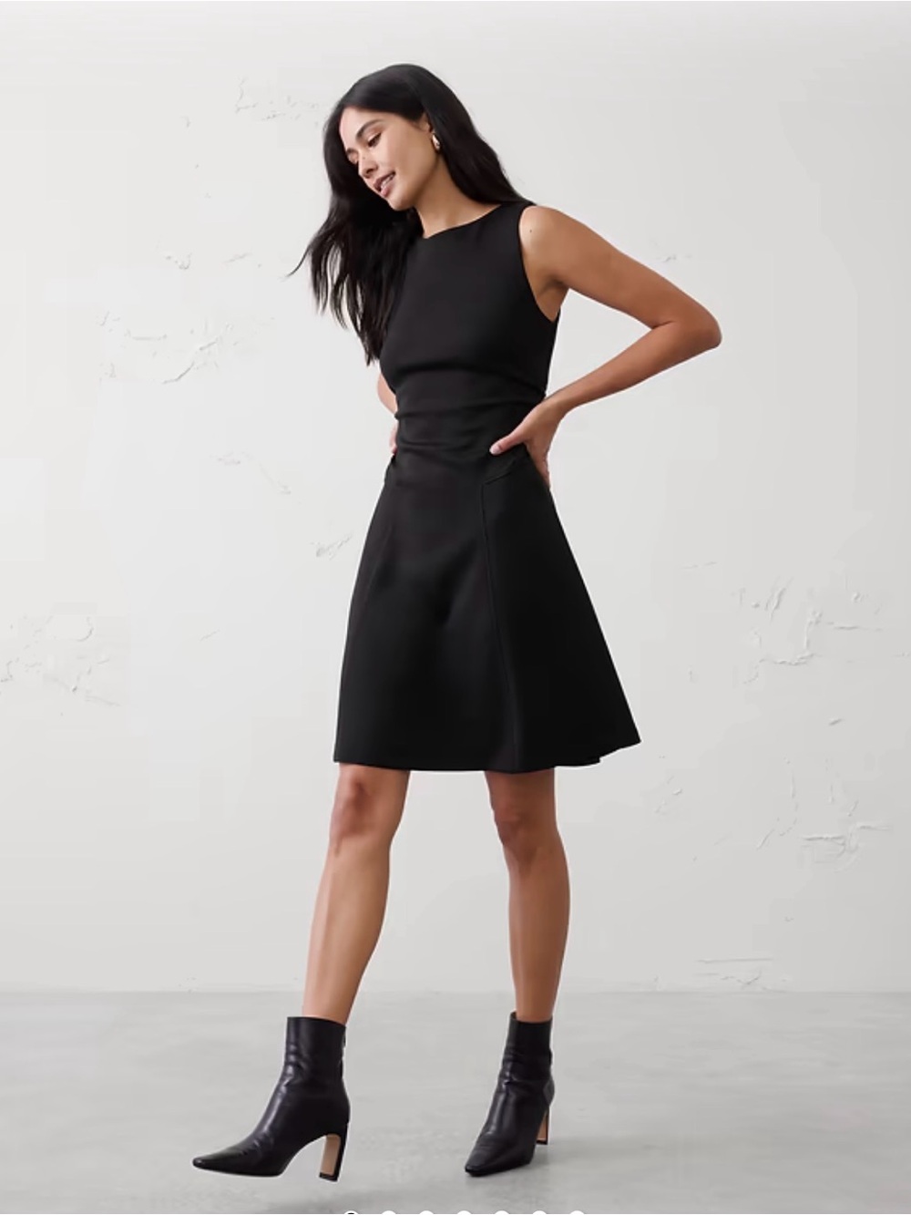 Banana Republic Soft Touch Shirred Waist Knee Length Dress. Black Extra Large.